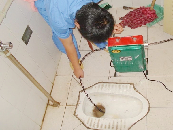 柳南如何知道管道疏通公司哪家好？